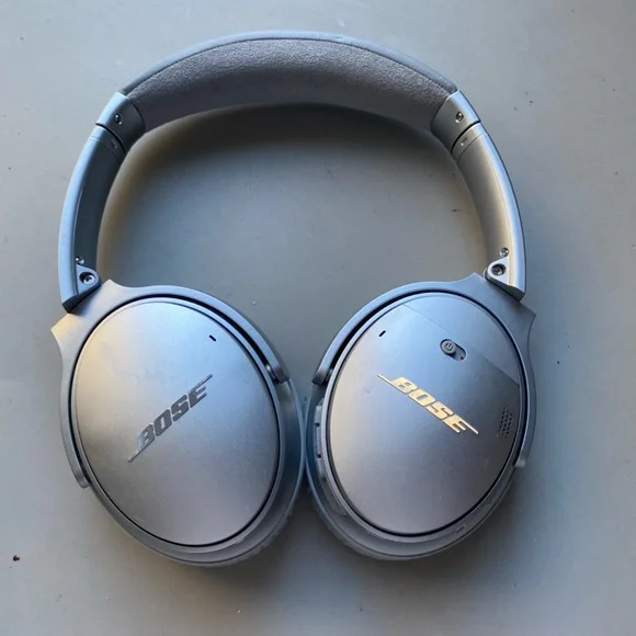 Bose QuietComfort 35 Series I Wireless Noise-Cancelling Headphones